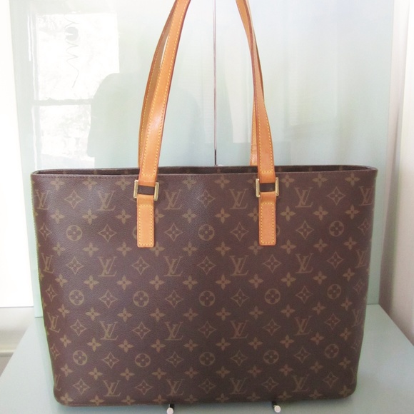 Louis Vuitton Handbags - Auth. Louis Vuitton Luco Monogram Tote SOLD.